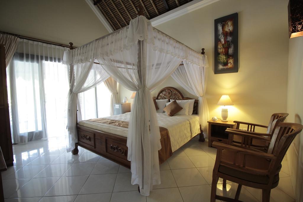 Hotel Mutiara Bali Candidasa Exterior foto