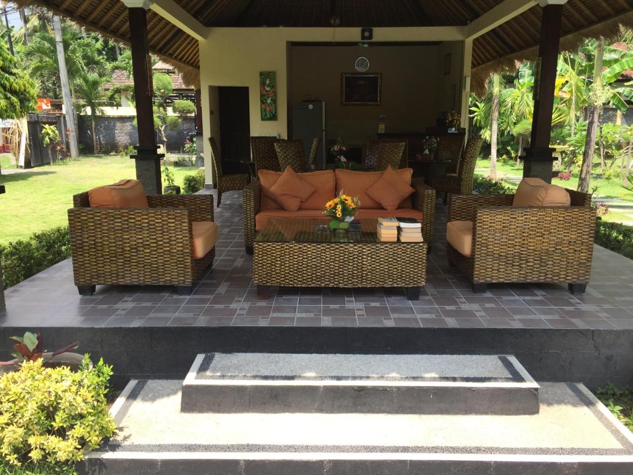 Hotel Mutiara Bali Candidasa Exterior foto